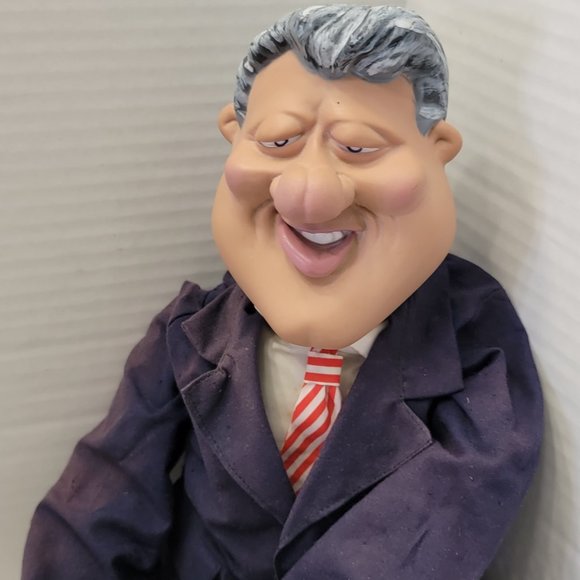 1993 Tradewinds Ent. President Bill Clinton Long Plush Doll Shelf Sitter Display - Picture 13 of 14
